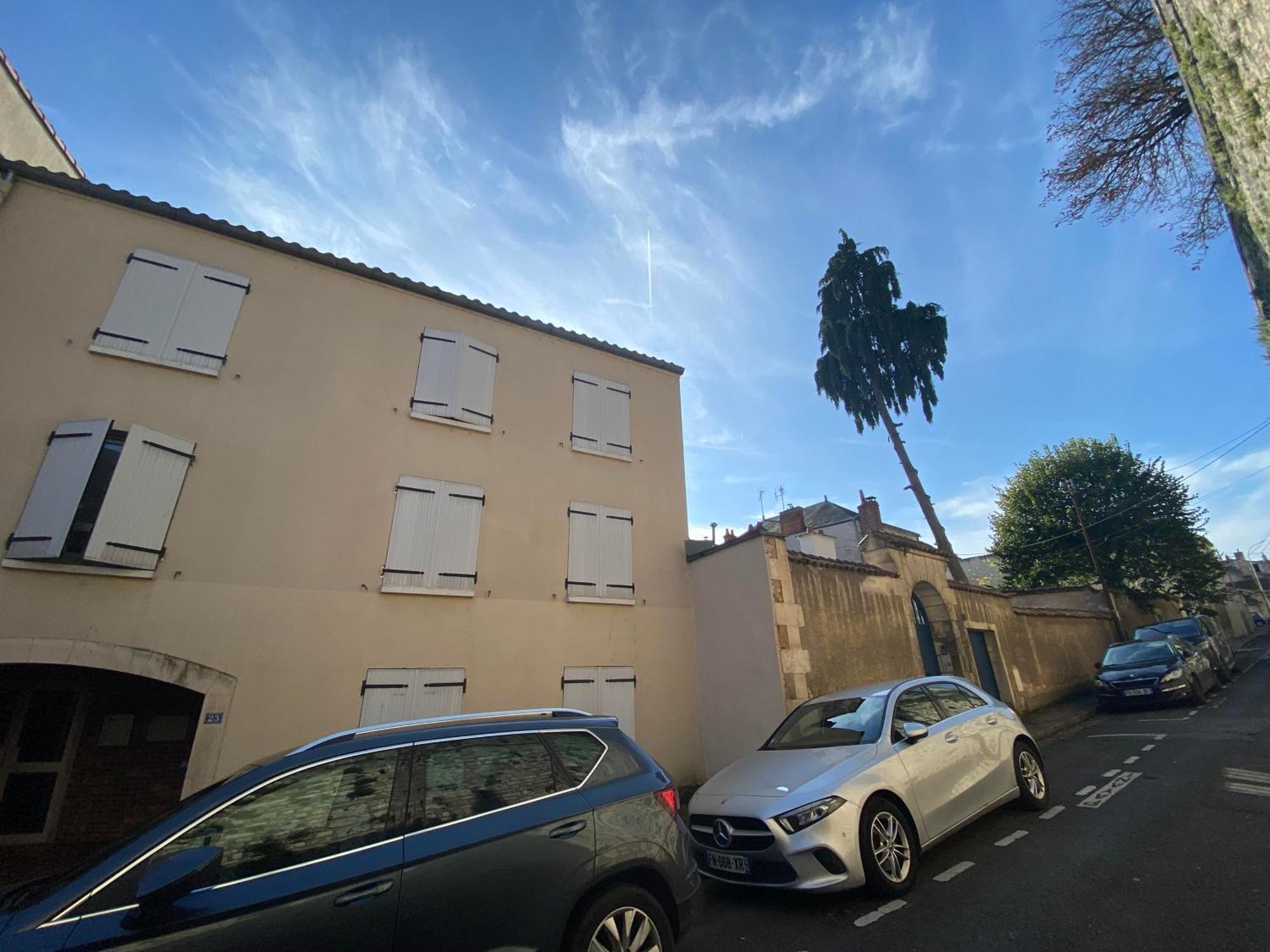Le Girouard - Center - Private Parking - Wifi, Netflix * Poitiers